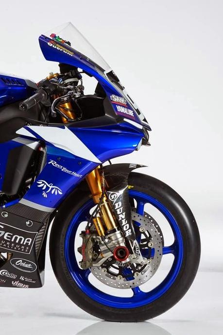 Yamaha YZF-R1 Team GMT94 2015