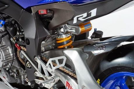 Yamaha YZF-R1 Team GMT94 2015