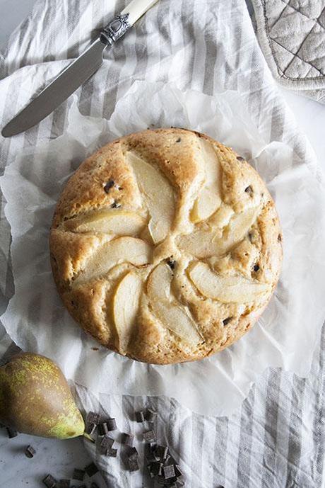 Torta alle pere con gocce di cioccolato