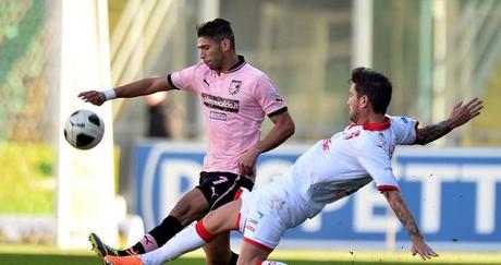 Palermo, senza Lazaar quasi scontato il ritorno a quattro dietro