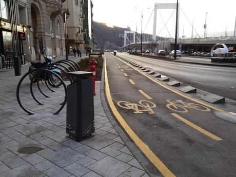 20 foto da analizzare e commentare su Budapest. Vent'anni fa squallida e triste. Oggi meglio di Roma sotto ogni punto di vista nessuno escluso