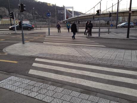 20 foto da analizzare e commentare su Budapest. Vent'anni fa squallida e triste. Oggi meglio di Roma sotto ogni punto di vista nessuno escluso