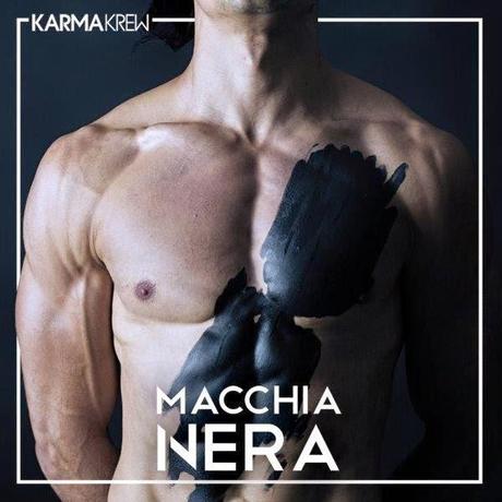 Karma Krew dal 16 Febbraio nei principali digital stores ed in rotazione radiofonica il nuovo singolo “MACCHIA NERA”, dal nuovo attesissimo album  “UOMINI COME NOI”  in uscita a Marzo 2015