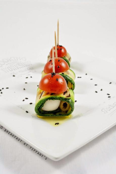 Involtini di zucchine, pomodorini e mozzarelline  / Mini rolls with zucchini, cherry tomatoes and cherry mozzarella