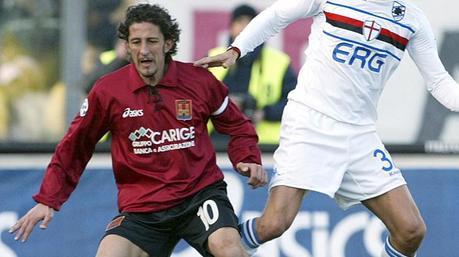 Livorno, la maglia del centenario come quella usata nel 1915 Livorno, la maglia del centenario come quella usata nel 1915