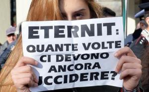 >>>ANSA/ETERNIT: RABBIA DOPO LA SENTENZA. A CASALE LUTTO CITTADINO