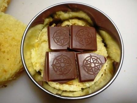 Medaglioni di panettone, arancia candita e cioccolato