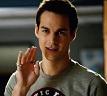 Chris Wood di TVD ottiene una parte nel pilot “Cordon” di Julie Plec