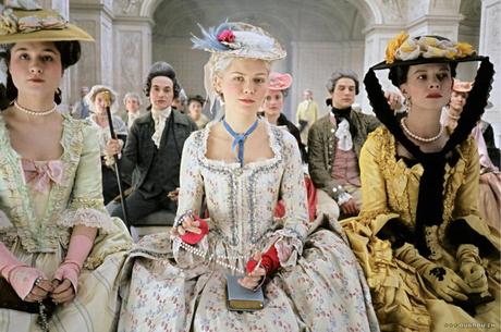 marie-antoinette-bored