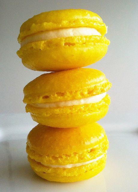 yellow-macarons