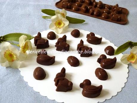 Cioccolatini con Silikomart, ovetti, paperelle e coniglietti