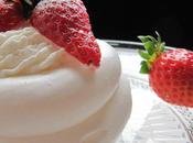 Pavlova panna fragole