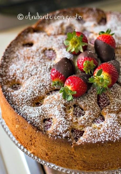 Torta morbida alle fragole e limone: quando sono diventata madre.