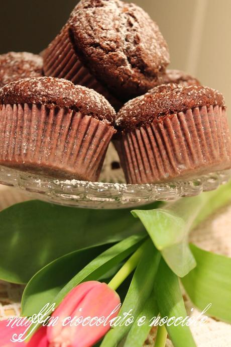 Muffin cioccolato e nocciole