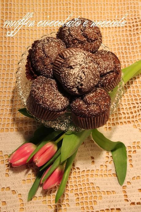 Muffin cioccolato e nocciole