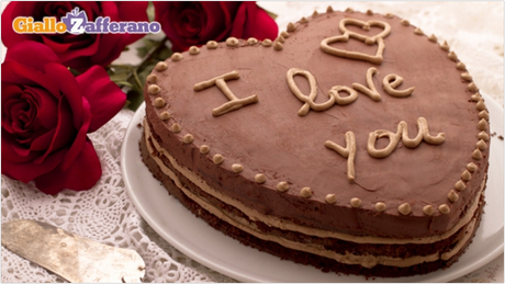 Torta a cuore alla crema nocciola e ganache cioccolato di Giallo Zafferano