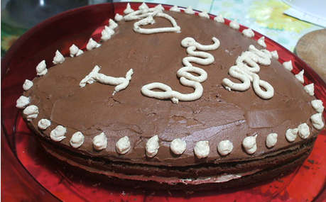 Torta a cuore alla crema nocciola e ganache cioccolato di Giallo Zafferano