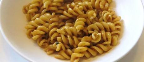 Fusilli al pesto rosso