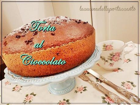 Torta al cioccolato, senza lattosio e cotta nel fornetto sul fornello / Chocolate cake, lactose and cooked in the oven on the stove Torta al cioccolato, senza lattosio e cotta nel fornetto sul fornello / Chocolate cake, lactose and cooked in the oven on the stove