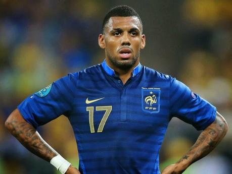 Yann M'Vila va in Russia