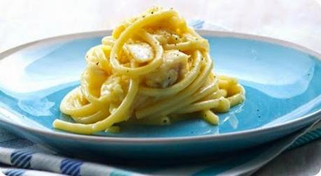 Bucatini alla carbonara con baccalà