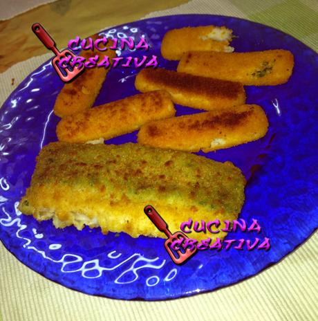 bastoncini E cotoletta di pesce