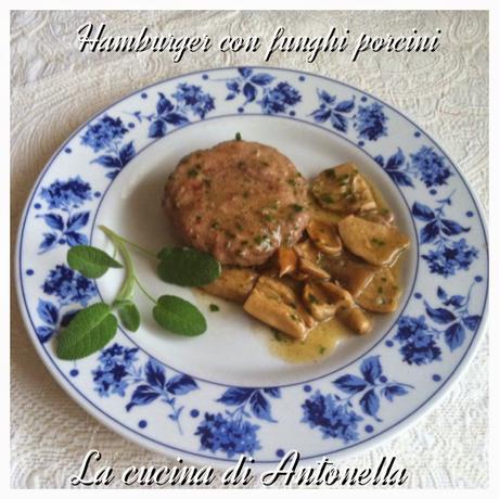 Hamburger in sugo con porcini