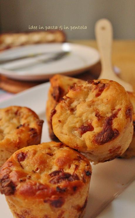 Sformatini Lievitati di Patate con Provola e Cipolla