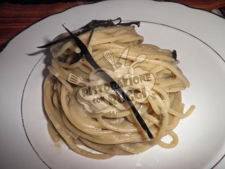 Spaghetti alla chitarra con crema di melanzane