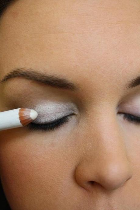 Beauty tips: the white eye pencil