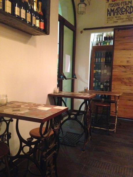 Enoteca Pisacane - Piazza Pisacane 11 - Cervia (RA) - Tel. 3400585713