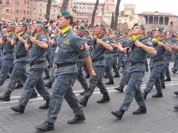 Risultati immagini per guardia di finanza antisommossa