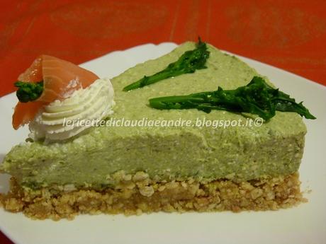 Cheesecake salato con cime di rapa e salmone affumicato