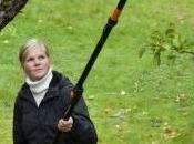 Universal Cutter Fiskars, potare alberi senza l’uso della scala
