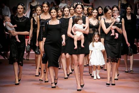 sfilata dolce & gabbana, mamma