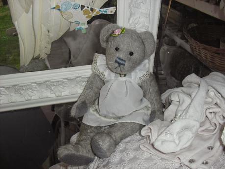 Shabby chic e vintage , Teddy grigio