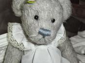 Shabby chic vintage Teddy grigio