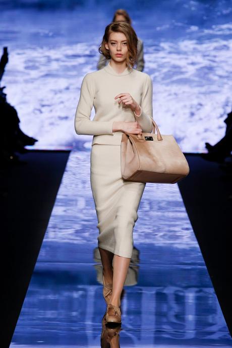 Milano Moda Donna: Max Mara A/I 2015-16