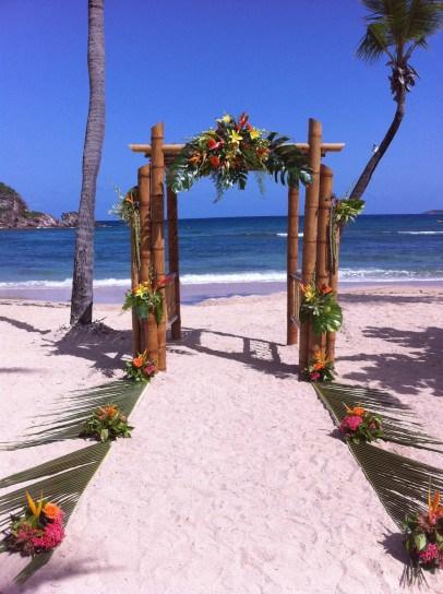 altare matrimonio tropicale