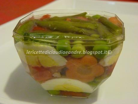 Aspic con verdure, mazzancolle e tonno