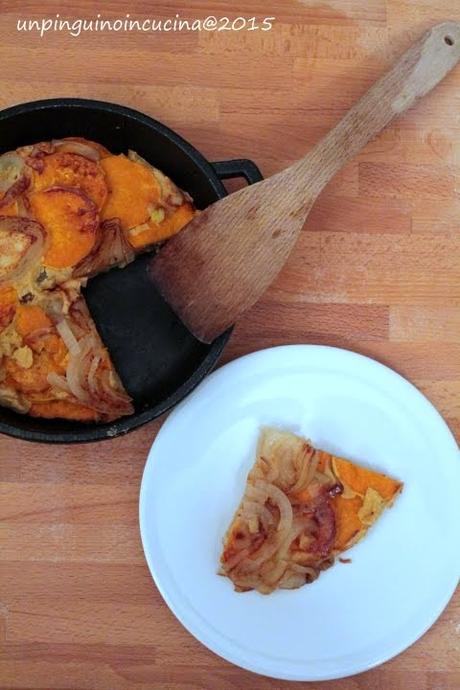 Frittata vegana con patate americane e cipolle caramellate