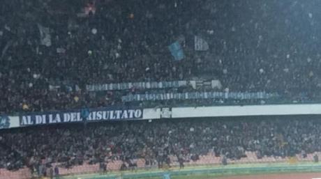 Striscione Curva B sfregi ed urina