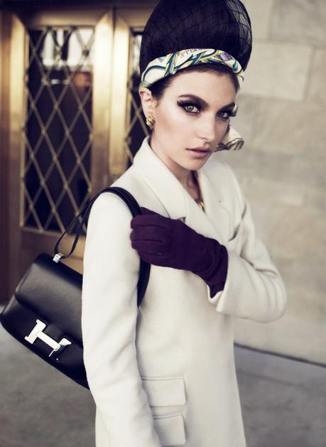 How to wear a colorful coat