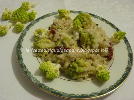 Risotto con cavolo romanesco, pomodori secchi e asiago