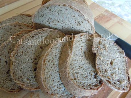 Pane integrale di solina con le patate, a lievitazione naturale. Il pane della Majella Madre.