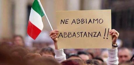 Contribuiamo a migliorare questo Paese!