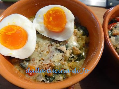 Zuppa gratinata con cavolo nero e uovo bazzotto