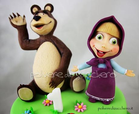 torta masha e orso pasta di zucchero cake design cake art polvere di zucchero