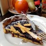 Crostata con marmellata di sambuco