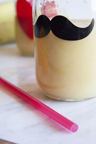 Smoothie arancia e banana aromatizzato alla vaniglia 